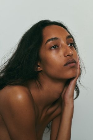 THE_FACE_ISSUE_23_MONA27.jpg