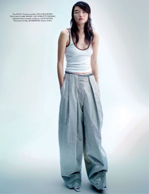 Harpers_Bazaar_SG_06_2025_freemagazines_top-29 拷貝.jpg