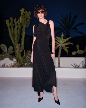 victoria-beckham-high-summer-2025-ad-campaign-the-impression-002.jpg