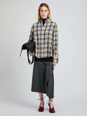 Bronwen-Top-In-Crinkled-Plaid_GARNETMULTI_R2534017-BY343-609_V1.jpg