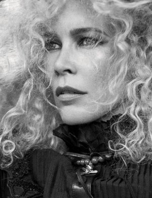 vogue-germany-september-2017-claudia-schiffer-by-giampaolo-sgura-01.jpg