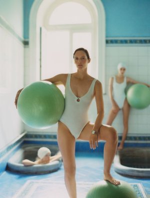 Vogue Poland July/August 2025 : Vivien Solari by Ina