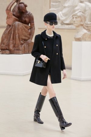 CELINE_WOM_WIN24_LA_COLLECTION_DE_L_ARC_DE_TRIOMPHE_LOOK_43_WEB.jpg