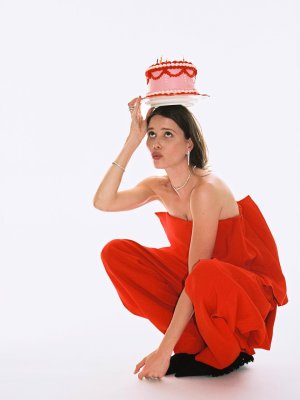 Los looks de verano a todo color encuentran a su pareja perfecta en las joyas de la temporada-...jpg