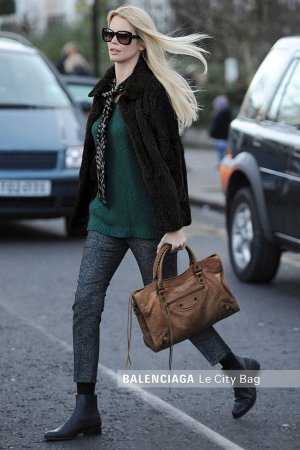 BALENCIAGA-LE-CITY-PAPARAZZI_CLAUDIA-SCHIFFER.jpg