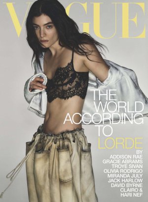 Vogue Australia 7 2025.jpg