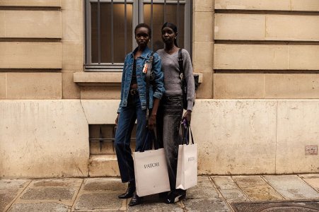 Anyier-Anei-Akuol-Deng-Atem-2025-07-06-Couture-FW25-StreetStyle1-MelodieJeng-MJJ_1560.jpg