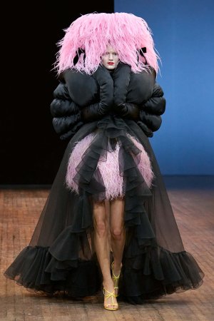 Haute_Couture_AW25_Viktor_Rolf_HC_F25_LOOK_027.jpg