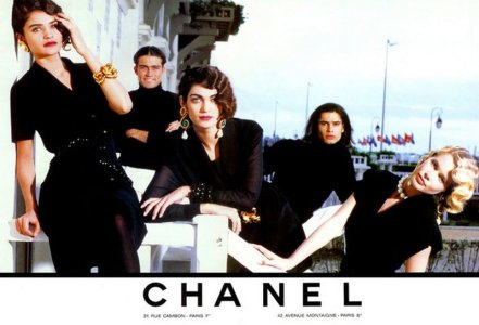 Claudia-Schiffer-Helena-Christensen-Michelle-Legare-for-Chanel-SS-1990-by-Karl-Lagerfeld2.jpg