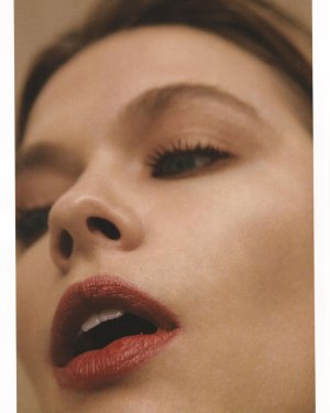 victoriabaron~p~CQQYezRpc-Y~3.jpg