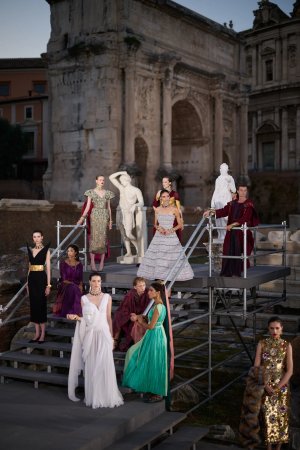 DG_Alta_Moda_Roma_2025_Sfilata_AM_ph_GoRunway_Finale02.jpg