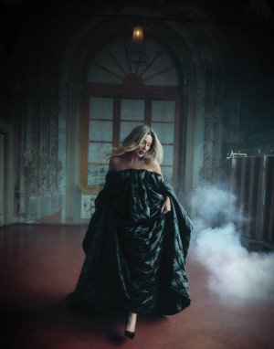 Senidah-Vogue-Adria-004.jpg
