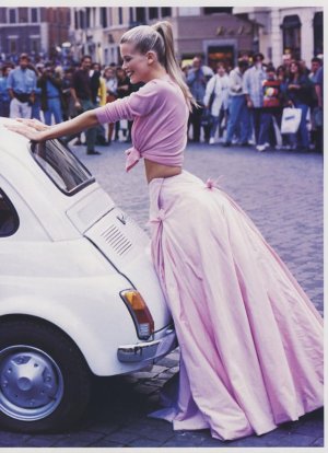 claudia-schiffer-in-roman-holiday-photographed-by-arthur-v0-8ykftvuq85ud1.jpg