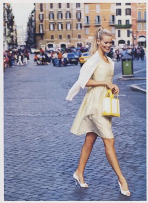 claudia-schiffer-in-roman-holiday-photographed-by-arthur-v0-67i8rzuq85ud1.jpg