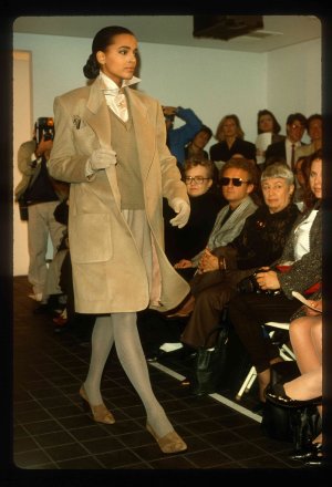 008-michael-kors-fall-1998-ready-to-wear-louise-vyent.jpg 008-michael-kors-fall-1998-ready-to-wear-louise-vyent.jpg