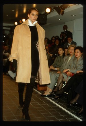 023-michael-kors-fall-1998-ready-to-wear-christy-turlington.jpg 023-michael-kors-fall-1998-ready-to-wear-christy-turlington.jpg