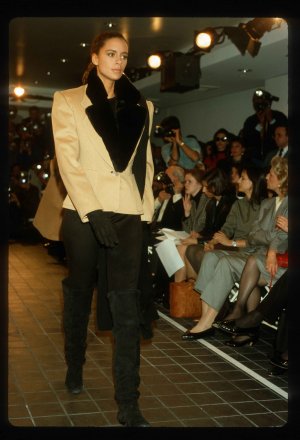 025-michael-kors-fall-1998-ready-to-wear-melanie-landestoy.jpg 025-michael-kors-fall-1998-ready-to-wear-melanie-landestoy.jpg