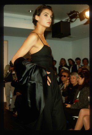 028-michael-kors-fall-1998-ready-to-wear-famke-jansson.jpg 028-michael-kors-fall-1998-ready-to-wear-famke-jansson.jpg