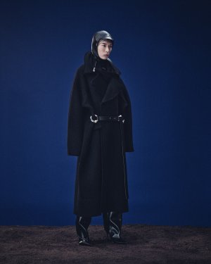 jeanpaulgaultier_1753545744_3685331272678374485_404909864.jpg