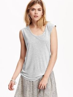 115e323c8c187b043adad41978b8d811--old-navy-women-muscle-tanks.jpg