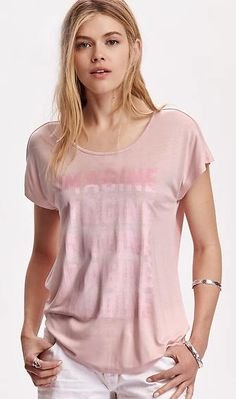8702fa5e15df623477e81ab18dd9a855--navy-tees-womens-graphic-tees.jpg