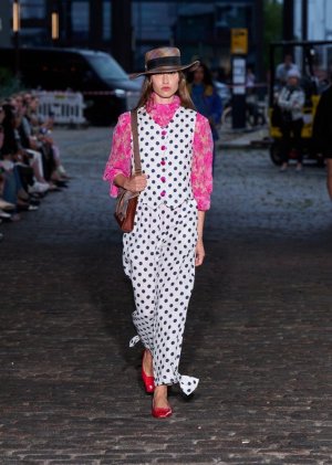 SS26-Copenhagen-Fashion-Week-Caro-Editions-Runway-4x5-James-Cochrane-18.jpg