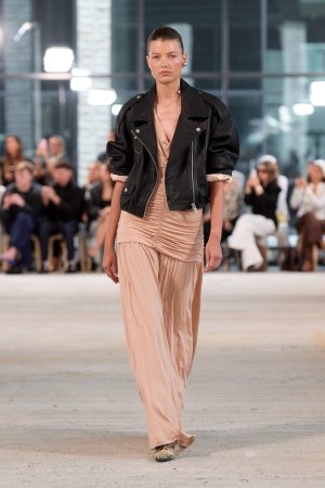 SS26-Copenhagen-Fashion-Week-Gestuz-Runway-2x3-James-Cochrane-3.jpg