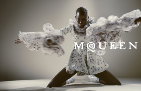 @alexandermcqueen #FallWinter2025 #adcampaign is photographed and directed by Glen Luchford. T...jpg