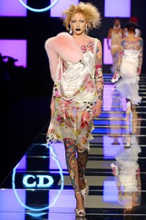Dior_SS_2004_Look_30_Dress_printed_with_english_flowers.jpg