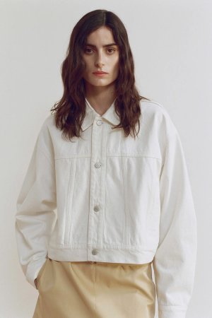 250707_FriendsWithFrank_Lookbook_FILM_Look7_1807-_WR.jpg