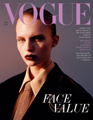VOGUE UK_004.jpg
