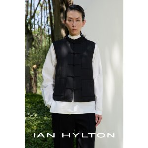ianhylton_official_1753321953_3683453981147762812_50320903875.jpg
