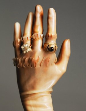 @wmagchina【The Artisan Issue】 「Yesterday & Tomorrow」The exaggerated silhouettes of classicism ...jpg