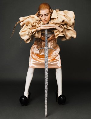 @wmagchina【The Artisan Issue】 「Yesterday & Tomorrow」The exaggerated silhouettes of classicism ...jpg