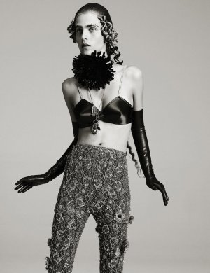 @wmagchina [ The Artisan Issue)Yesterday & TomorrowPhotography- @zhonglin_Styling- @austin_fengS.jpg