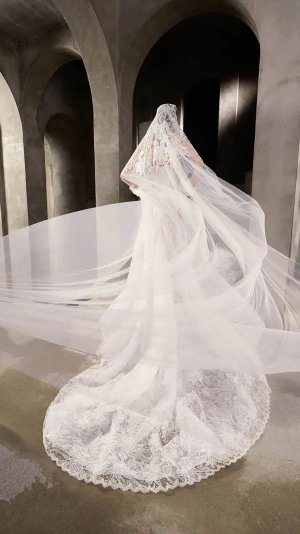 galia-lahav-kiss-and-tell-04 拷貝.jpg