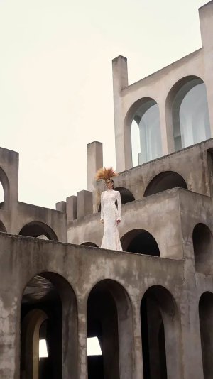 galia-lahav-kiss-and-tell-20 拷貝.jpg