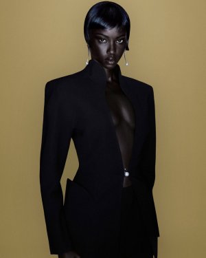 Face of Mugler Alien @anokyai exudes otherworldly energy with her Alien Extraintense.@anokyai ...jpg