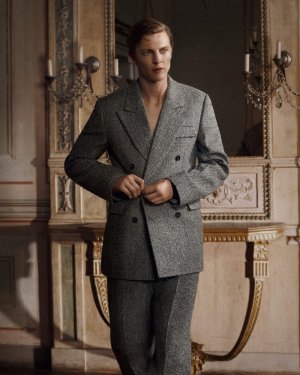 ferragamo-fall-2025-ad-campaign-the-impression-006.jpg