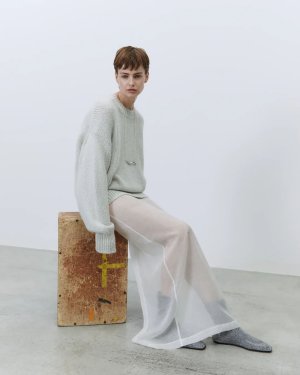 241120_ALYSI_CREME_FW25_LOOK_02_00224_f05a2051-2ec1-4fa2-aefe-f593b2d4abf7 拷貝.jpg