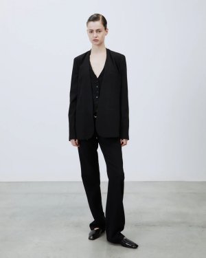 241120_ALYSI_CREME_FW25_LOOK_29_02526 拷貝.jpg