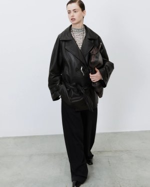 241120_ALYSI_CREME_FW25_LOOK_37_03256 拷貝.jpg