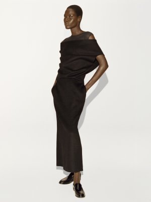 cos-fall-2025-ad-campaign-the-impression-014.jpg