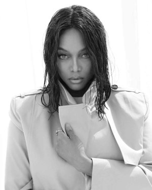 8188_tyra-banks-glamour-bulgaria-12.jpg