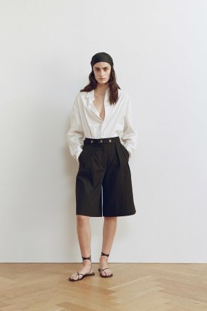 250707_FriendsWithFrank_Lookbook_FILM_Look2_1765-WR.jpg