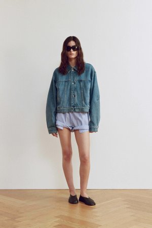 250707_FriendsWithFrank_Lookbook_FILM_Look6_1795-_WR.jpg