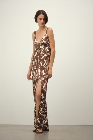 00008-rag-and-bone-spring-2026-ready-to-wear-credit-brand.jpg