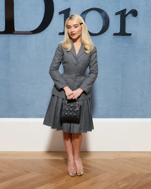 Sabrina-Carpenter_4-5.webp