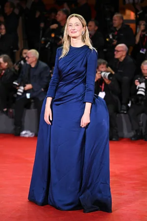 Alba-Rohrwacher-Wore-Dior-To-The-‘Jay-Kelly-Venice-Film-Festival-Premiere.webp