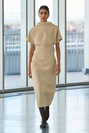 00001-tove-spring-2026-ready-to-wear-credit-gorunway.webp